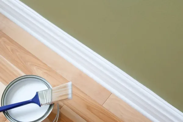 baseboard-refinishing